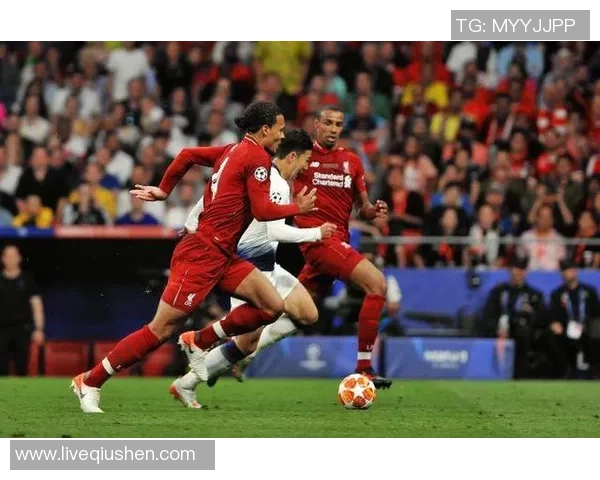 利物浦与拜仁激战正酣现场直播全程回顾与精彩瞬间分析